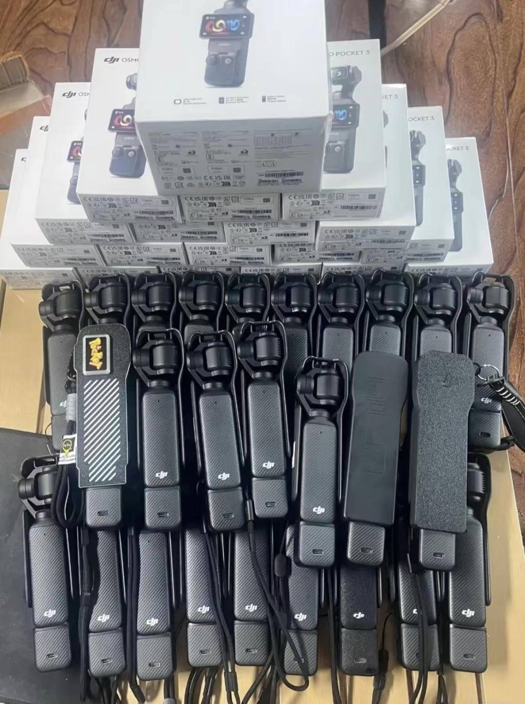 轻人靠“租”爆改十一假期冰球突破游戏网站抠门的年(图7)