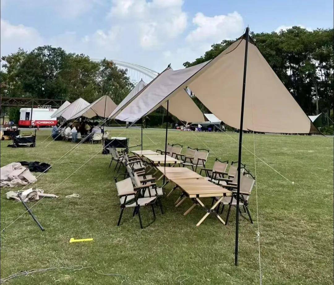 轻人靠“租”爆改十一假期冰球突破游戏网站抠门的年(图17)