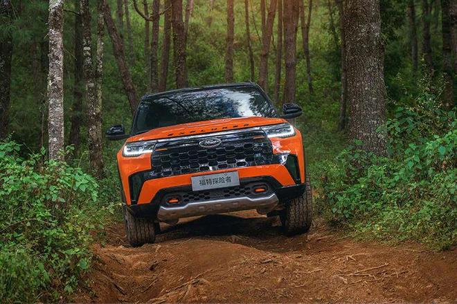 户外爱好者打造全钢底盘装甲+全地形AT胎冰球突破技巧探险者昆仑穿越版5座上市为(图3)